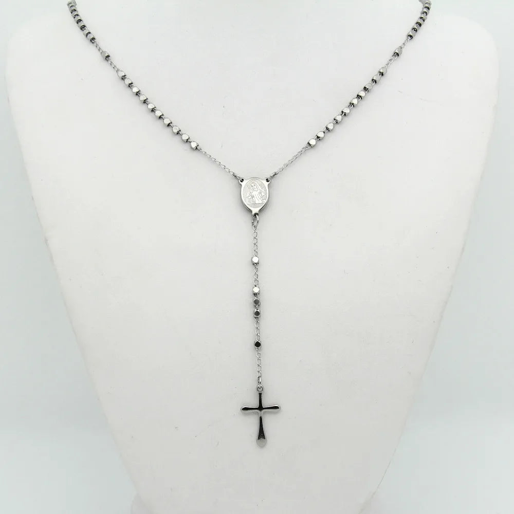Collier chaîne sautoir avec croix