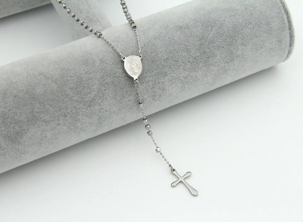 Collier chaîne sautoir avec croix