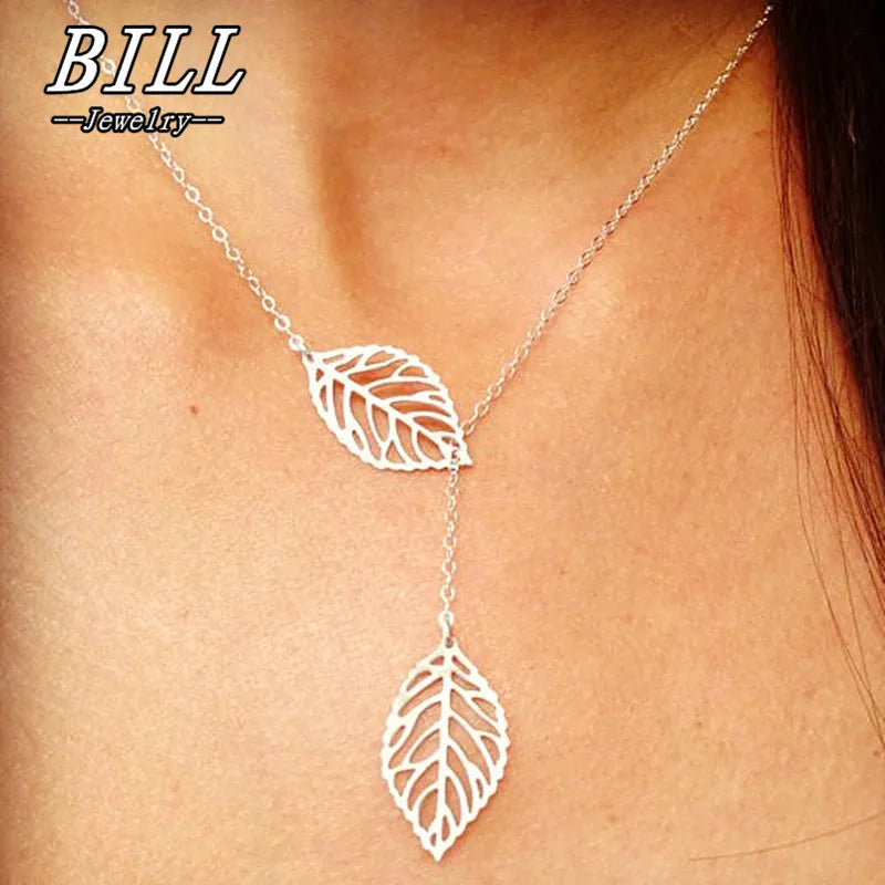 Collier feuille en argenté