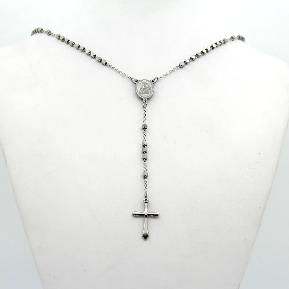 Collier chaîne sautoir avec croix