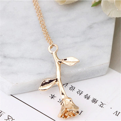 Collier pendentif rose