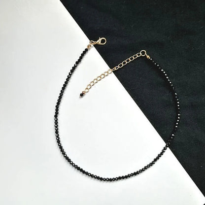 Collier ras de cou perles noires