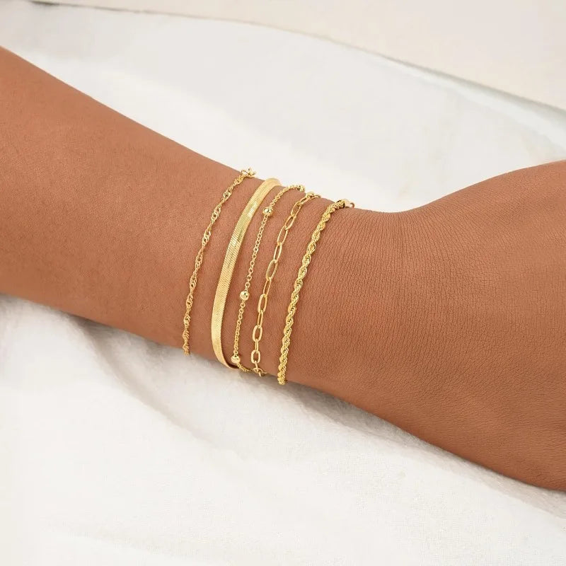 5 bracelets chaîne en plaqué or fine