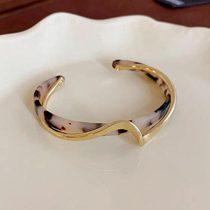 Bracelet géométrique intemporelle