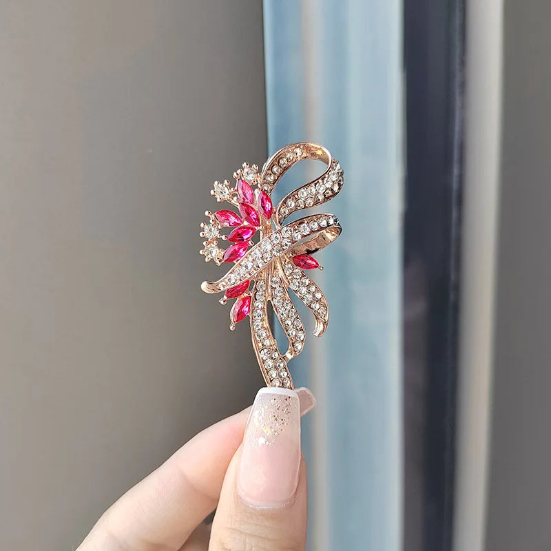 Broche fleur en cristal