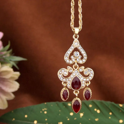 Collier pendentif en cristal élégante