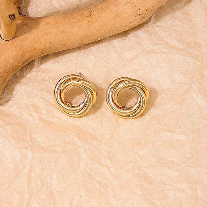 Boucles d'oreilles puces en doré