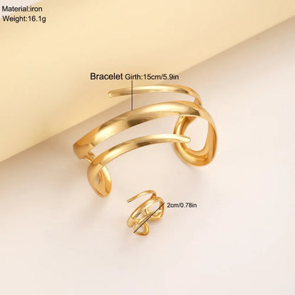 Bracelet jonc géométrique en doré