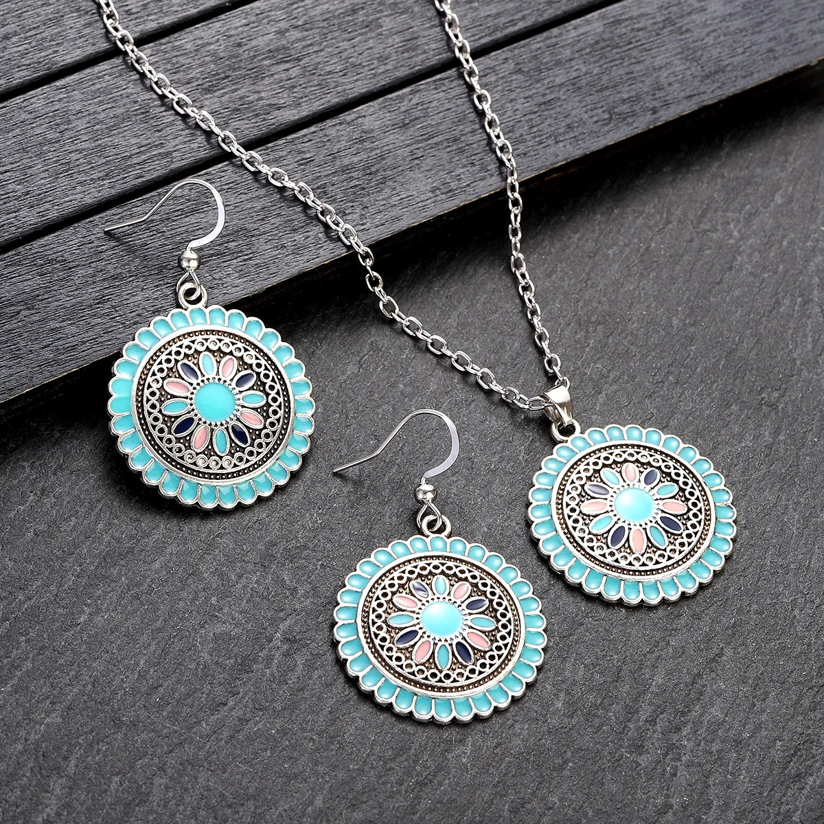 Boucles d'oreilles fleur moderne