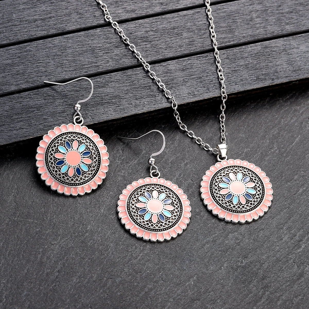 Boucles d'oreilles fleur moderne