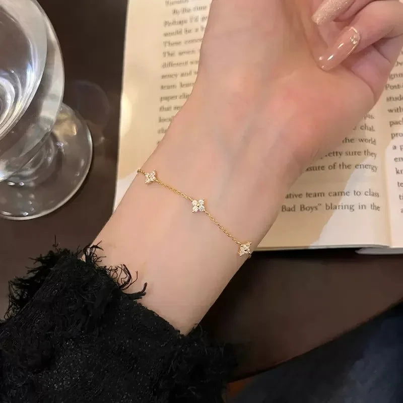 Bracelet fleur en acier inoxydable