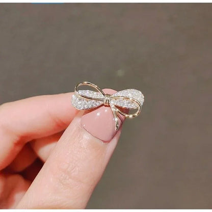 Broche fleur intemporelle