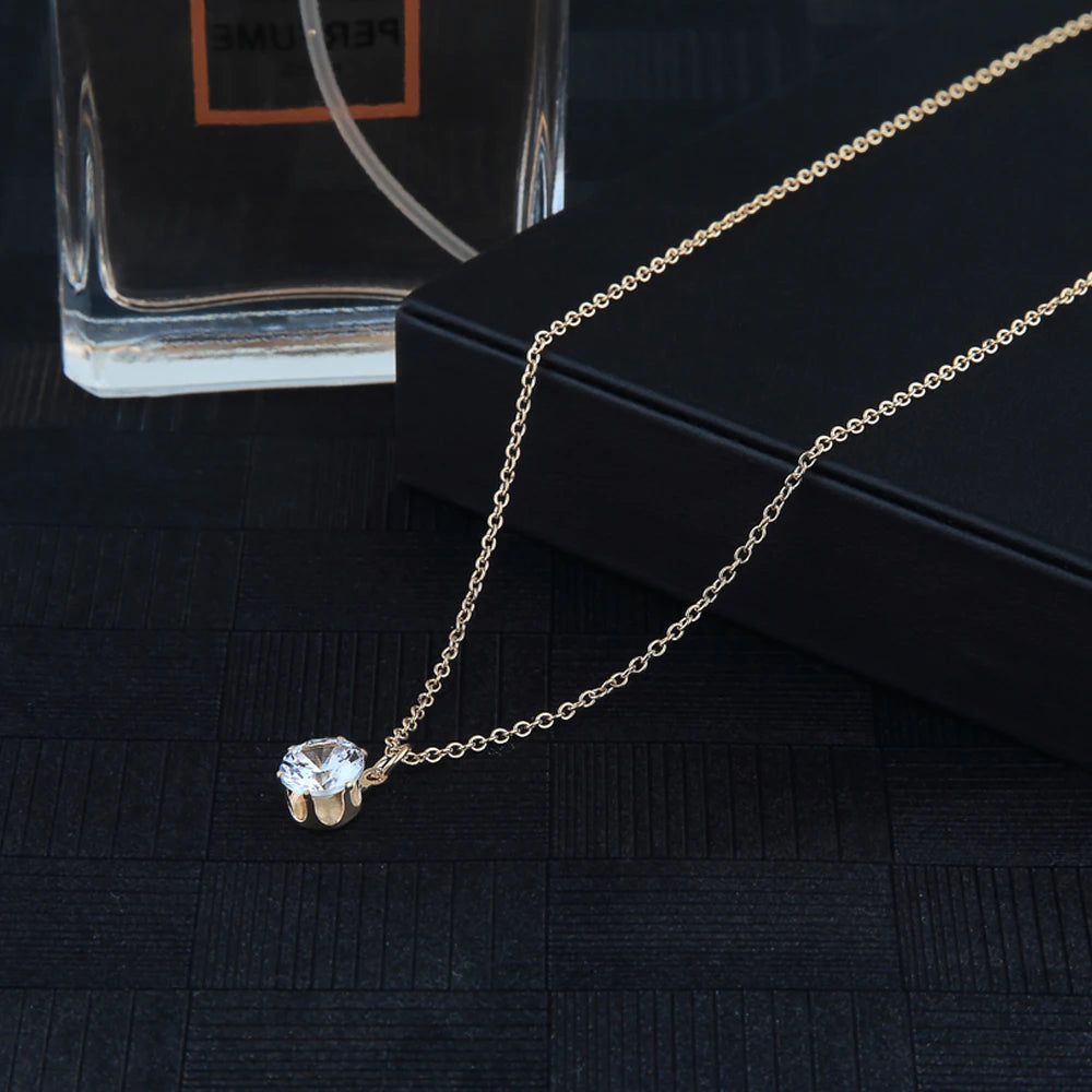 Collier solitaire  pendentif en cristal