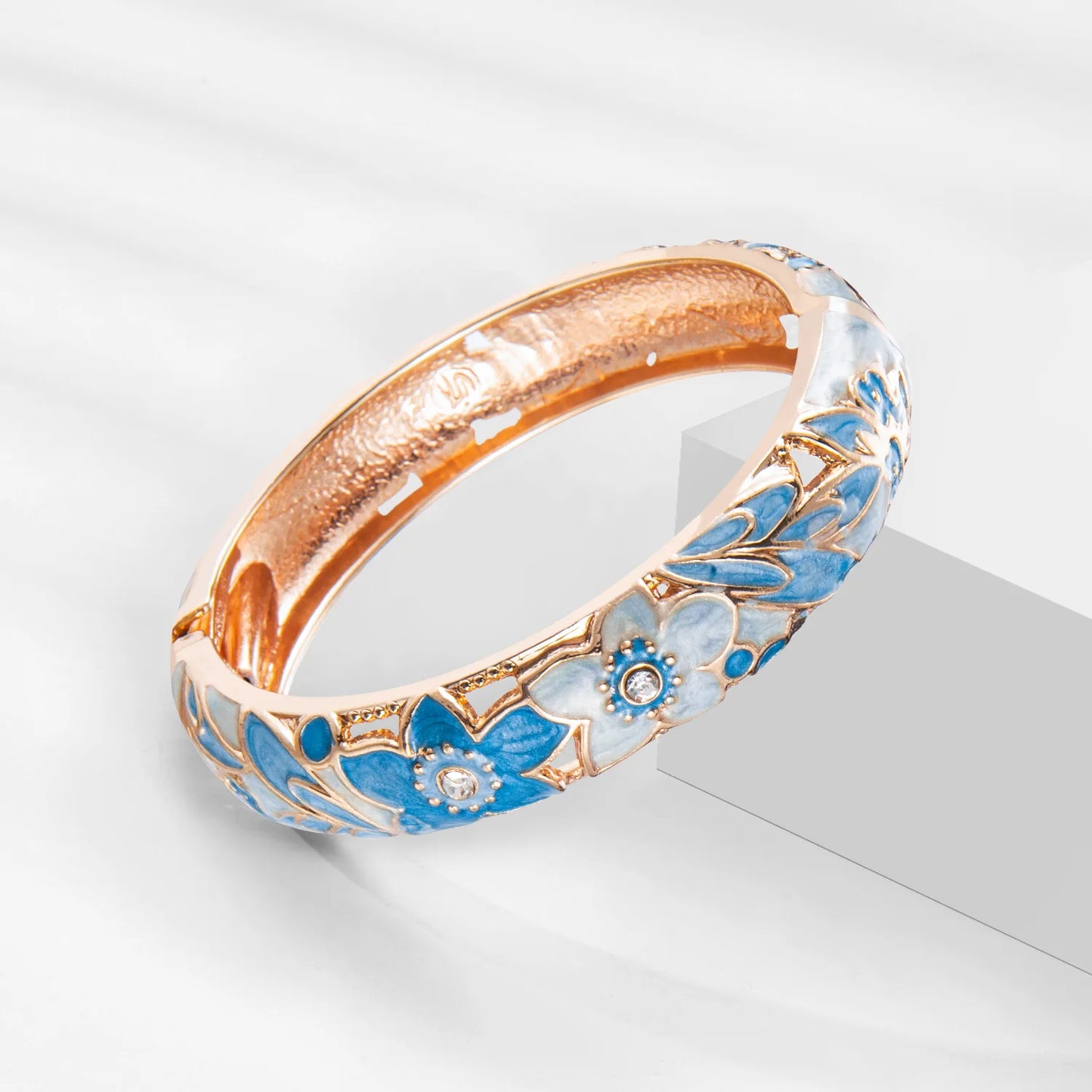 Bracelet jonc en émail