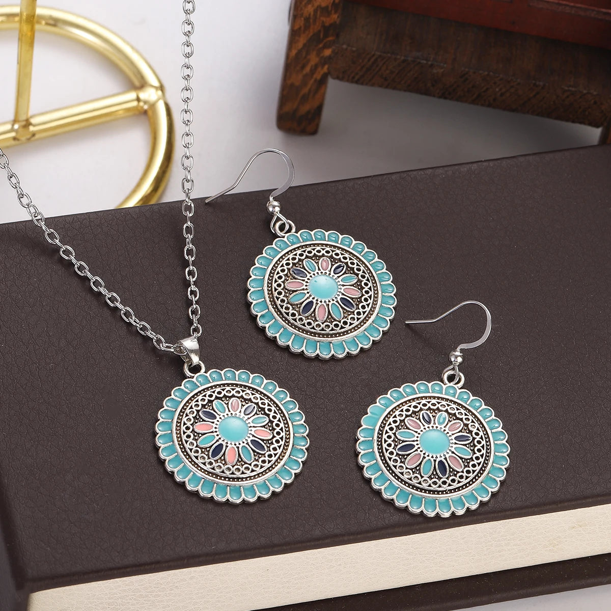 Boucles d'oreilles fleur moderne