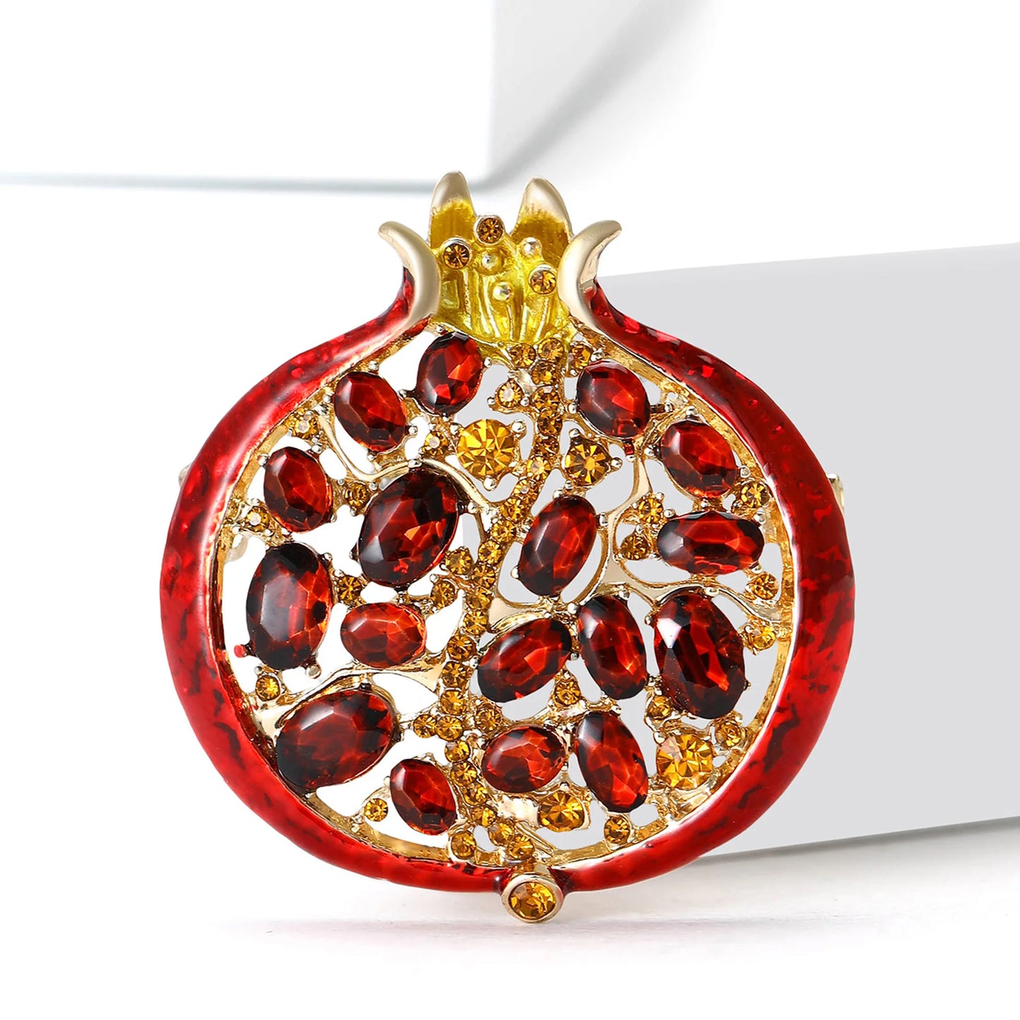 Broche grenade en cristal