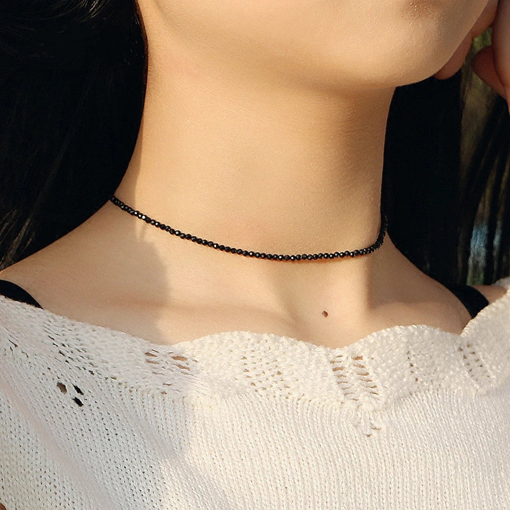 Collier ras de cou perles noires