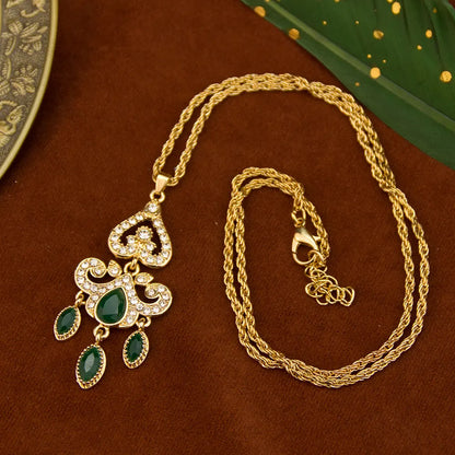 Collier pendentif en cristal élégante