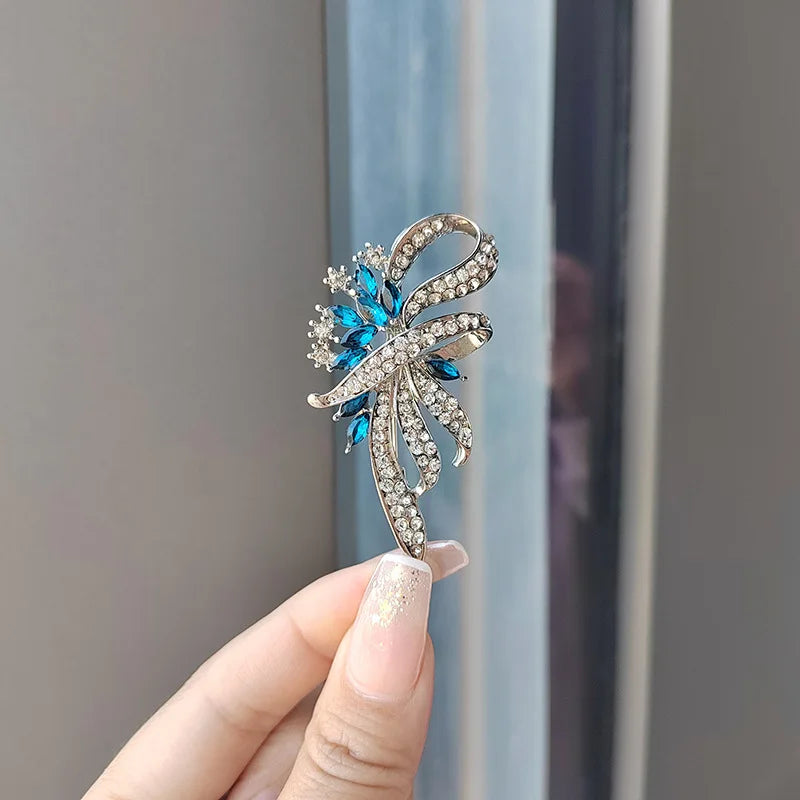 Broche fleur en cristal