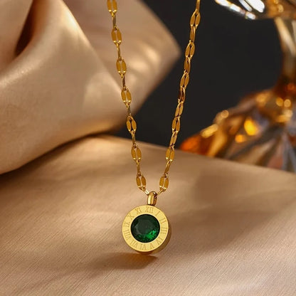 Collier pendentif en plaqué or