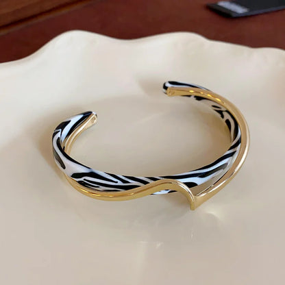 Bracelet géométrique intemporelle