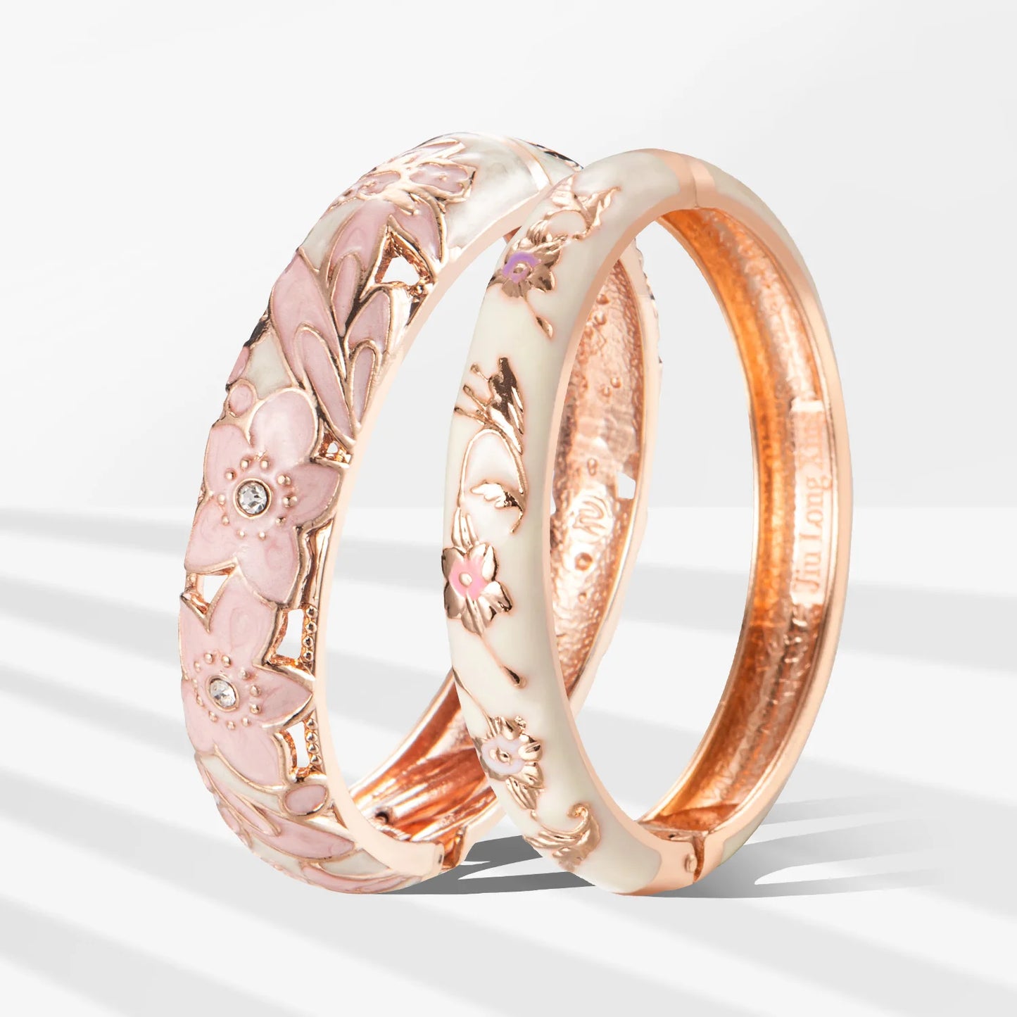 Bracelet jonc en émail