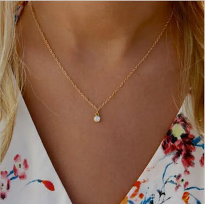 Collier solitaire  pendentif en cristal