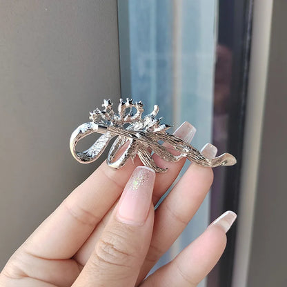 Broche fleur en cristal